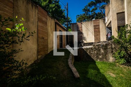 Casa à venda com 390m², 5 quartos e 4 vagasEntrada da casa