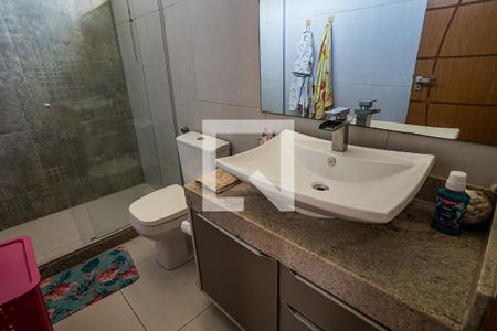 Casa à venda com 390m², 5 quartos e 4 vagasQuarto 3 suite - banheiro