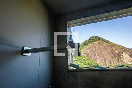 Casa à venda com 390m², 5 quartos e 4 vagasQuarto Suíte Master - banheiro
