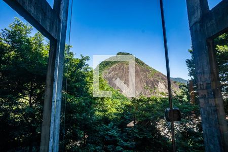 Casa à venda com 390m², 5 quartos e 4 vagasCozinha