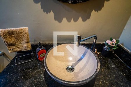 Casa à venda com 390m², 5 quartos e 4 vagasEscritório - Banheiro