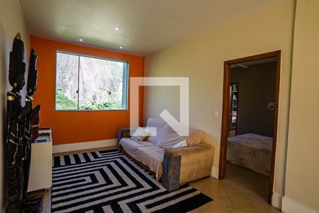 Casa à venda com 390m², 5 quartos e 4 vagasSala de estar