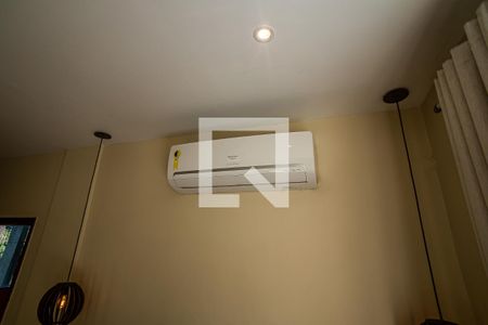 Casa à venda com 390m², 5 quartos e 4 vagasQuarto Suíte Master