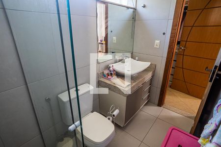 Casa à venda com 390m², 5 quartos e 4 vagasQuarto 3 suite - banheiro