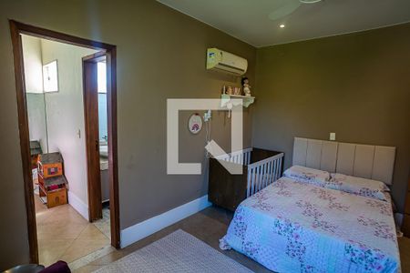 Casa à venda com 390m², 5 quartos e 4 vagasQuarto 2 suite