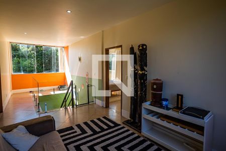 Casa à venda com 390m², 5 quartos e 4 vagasSala de estar