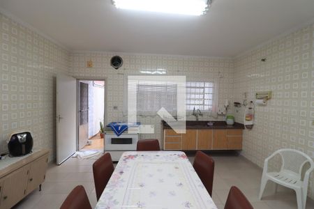 Casa à venda com 200m², 3 quartos e 2 vagasCozinha