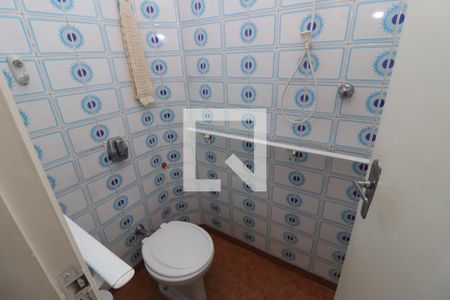 Casa à venda com 200m², 3 quartos e 2 vagasBanheiro de serviço