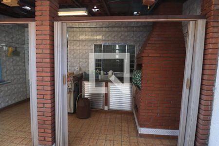 Casa à venda com 200m², 3 quartos e 2 vagasChurrasqueira