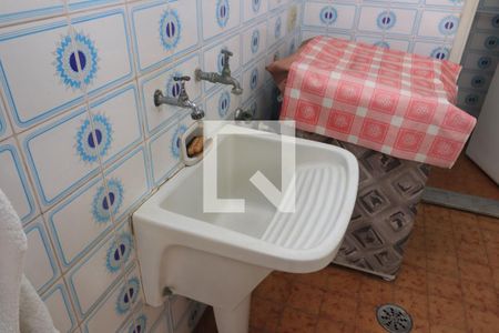 Casa à venda com 200m², 3 quartos e 2 vagasÁrea de Serviço