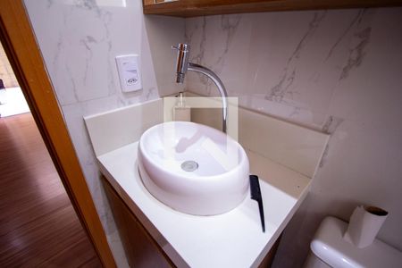 Apartamento para alugar com 75m², 2 quartos e 1 vaga Apartamento para alugar com 75m², 2 quartos e 1 vagaBanheiro