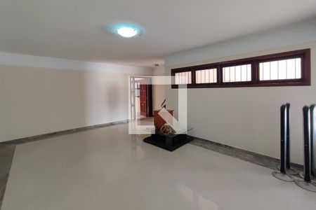 Sala de TV de casa à venda com 4 quartos, 177m² em Vila Proost de Souza, Campinas