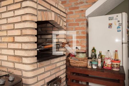 Casa à venda com 240m², 3 quartos e 3 vagas Casa à venda com 240m², 3 quartos e 3 vagasÁrea de lazer - Churrasqueira