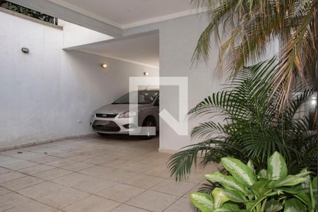 Casa à venda com 240m², 3 quartos e 3 vagas Casa à venda com 240m², 3 quartos e 3 vagasGaragem