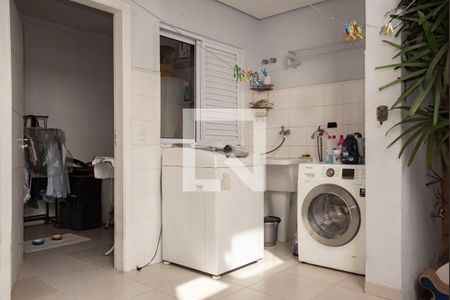 Casa à venda com 240m², 3 quartos e 3 vagas Casa à venda com 240m², 3 quartos e 3 vagasÁrea de Serviço