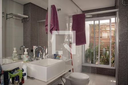 Casa à venda com 240m², 3 quartos e 3 vagas Casa à venda com 240m², 3 quartos e 3 vagasBanheiro da Suíte 1