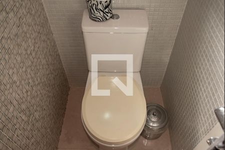 Casa à venda com 240m², 3 quartos e 3 vagas Casa à venda com 240m², 3 quartos e 3 vagasLavabo da Sala