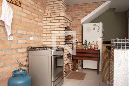 Casa à venda com 240m², 3 quartos e 3 vagas Casa à venda com 240m², 3 quartos e 3 vagasÁrea de lazer - Churrasqueira