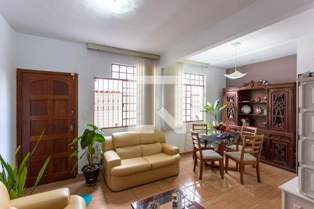 Sala de casa à venda com 3 quartos, 130m² em Planalto, Belo Horizonte
