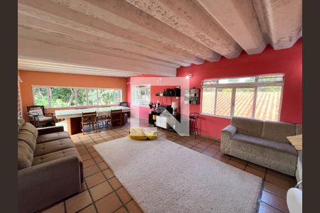 Casa à venda com 316m², 6 quartos e 5 vagasSalão