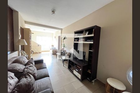 Casa à venda com 316m², 6 quartos e 5 vagasSala 2