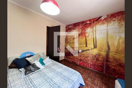 Quarto 2 de casa à venda com 6 quartos, 316m² em Cidade Vargas, São Paulo