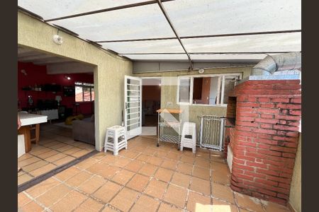 Casa à venda com 316m², 6 quartos e 5 vagasChurrasqueira