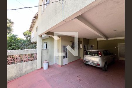 Casa à venda com 316m², 6 quartos e 5 vagasGaragem 1