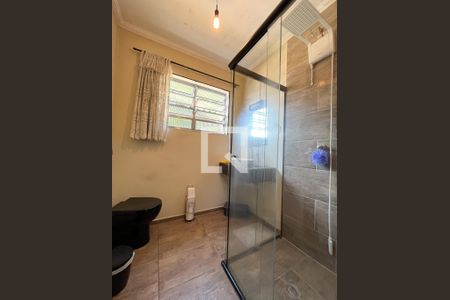 Casa à venda com 316m², 6 quartos e 5 vagasBanheiro 1