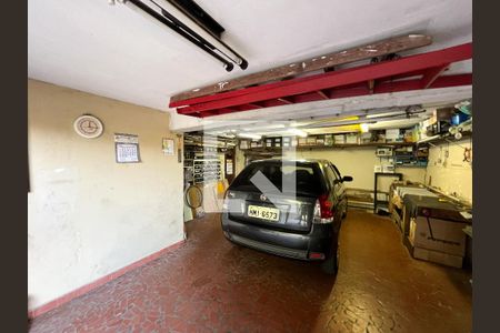 Casa à venda com 316m², 6 quartos e 5 vagasGaragem 2