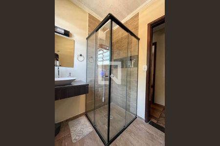 Casa à venda com 316m², 6 quartos e 5 vagasBanheiro 1