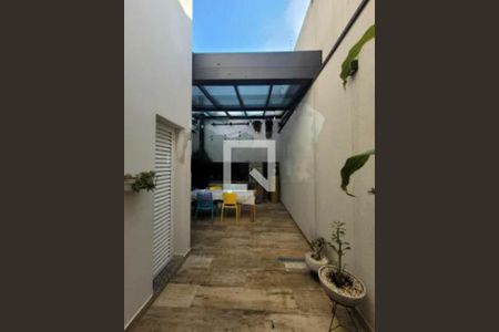Casa à venda com 4 quartos, 160m² em Vila Monumento, São Paulo