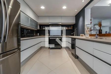 Casa à venda com 454m², 4 quartos e 6 vagas