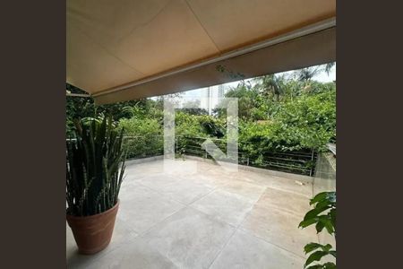 Casa à venda com 320m², 3 quartos e 2 vagas