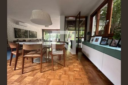 Casa à venda com 3 quartos, 320m² em Pinheiros, São Paulo