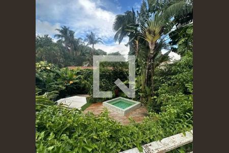 Casa à venda com 320m², 3 quartos e 2 vagas