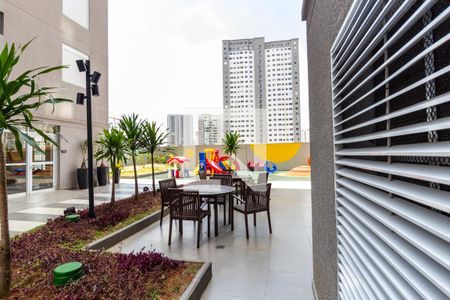 Apartamento à venda com 42m², 2 quartos e sem vagaÁrea comum - Playground