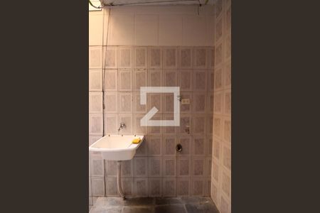 Casa para alugar com 60m², 2 quartos e sem vagaÁrea de Serviço