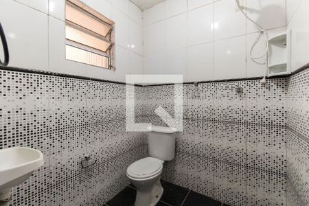 Banheiro da Suíte de casa para alugar com 2 quartos, 60m² em Vila Santa Inês, São Paulo