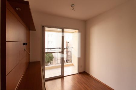 Sala de apartamento à venda com 3 quartos, 60m² em Vila Carmem, São Paulo