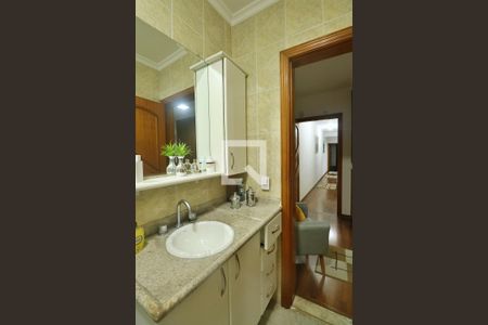 Casa à venda com 230m², 3 quartos e 3 vagasSuíte 1 - Banheiro do Quarto 1