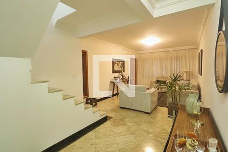 Sala de casa à venda com 3 quartos, 220m² em Campestre, Santo André