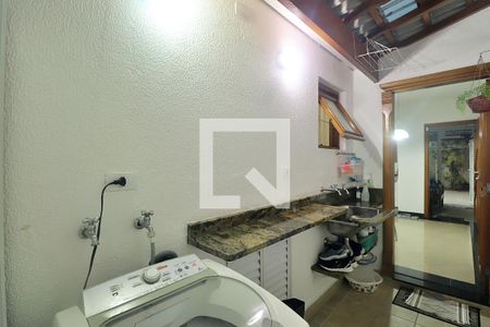 Casa à venda com 230m², 3 quartos e 3 vagasÁrea de Serviço