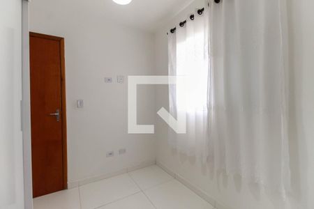 Quarto 1 de apartamento para alugar com 2 quartos, 37m² em Itaquera, São Paulo