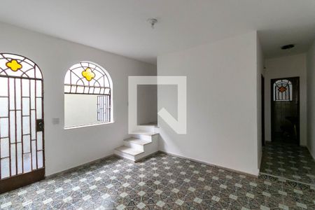 Casa para alugar com 3 quartos, 379m² em Padre Eustáquio, Belo Horizonte