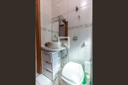 Casa à venda com 326m², 4 quartos e 3 vagas Casa à venda com 326m², 4 quartos e 3 vagasSuíte