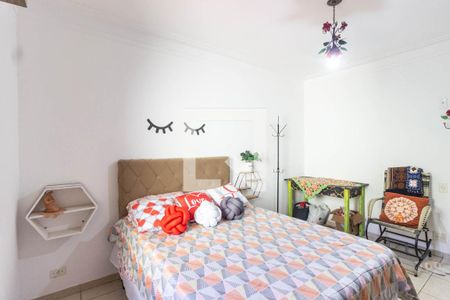 Casa à venda com 326m², 4 quartos e 3 vagas Casa à venda com 326m², 4 quartos e 3 vagasQuarto 3