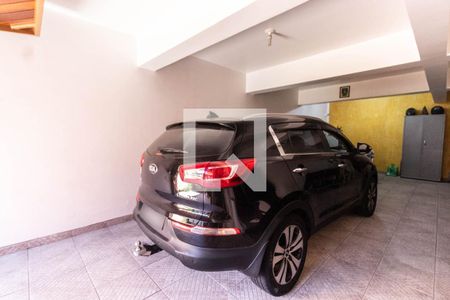 Casa à venda com 326m², 4 quartos e 3 vagas Casa à venda com 326m², 4 quartos e 3 vagasGaragem