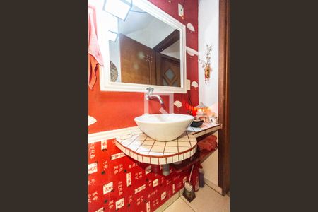 Casa à venda com 326m², 4 quartos e 3 vagas Casa à venda com 326m², 4 quartos e 3 vagasLavabo 1