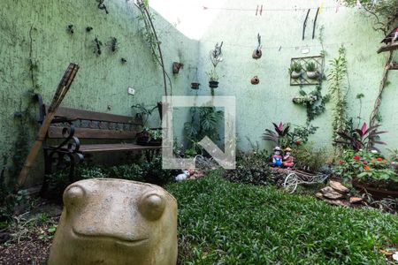 Casa à venda com 326m², 4 quartos e 3 vagas Casa à venda com 326m², 4 quartos e 3 vagasJardim